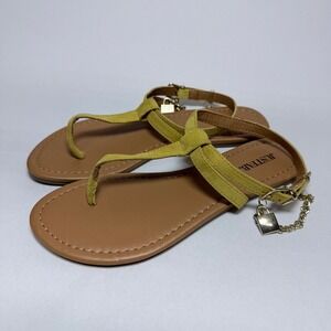 JustFab Gabriela Yellow Thong Sandals Padlock Chain Ankle Strap 7